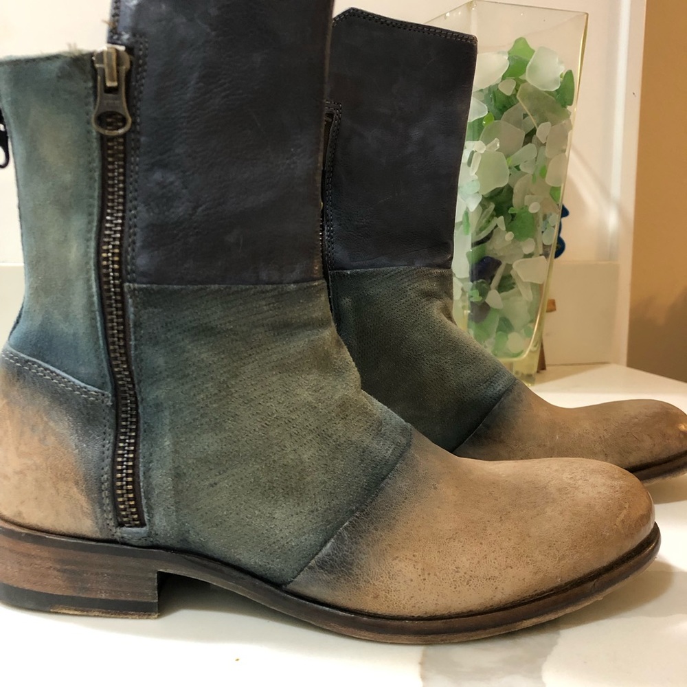 SUNDANCE CATALOG BOOTS Tri color distressed. Made in Italy